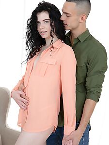 question right photo